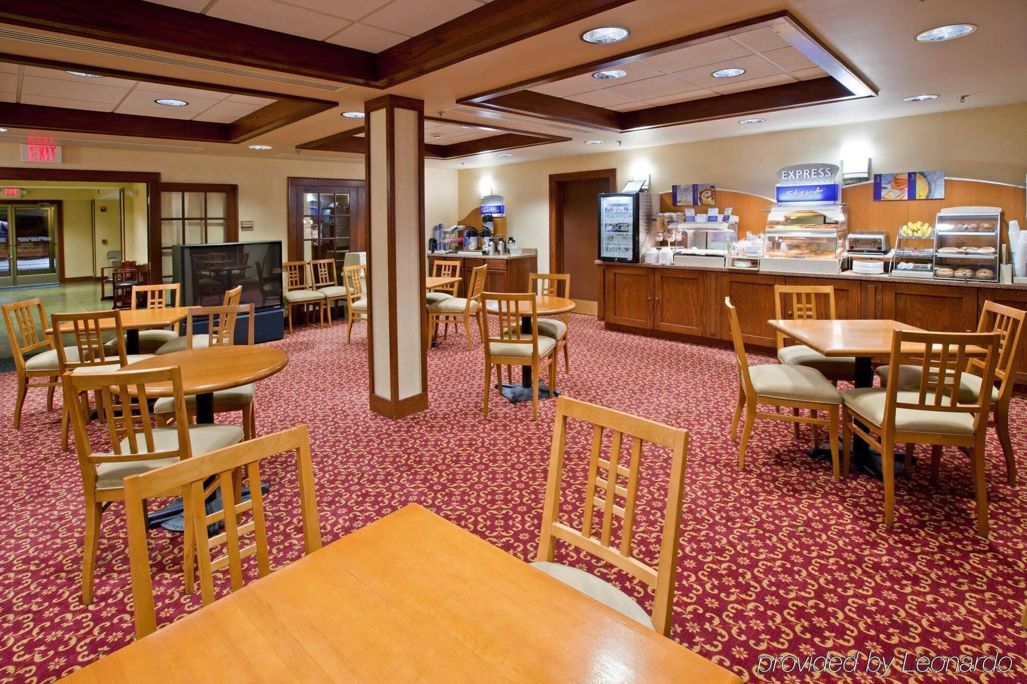 Holiday Inn Express Hotel & Suites Greenville By Ihg Exteriér fotografie