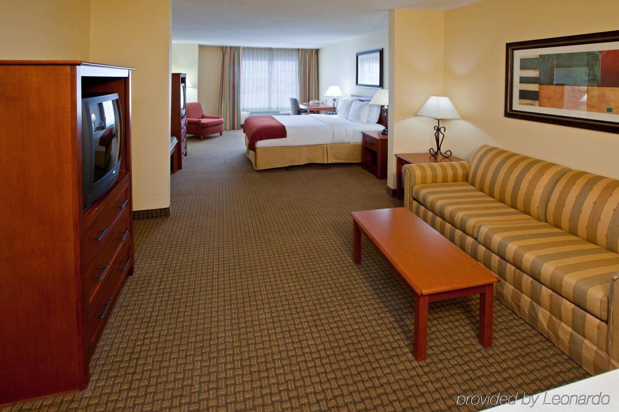Holiday Inn Express Hotel & Suites Greenville By Ihg Exteriér fotografie